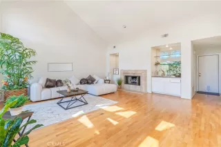 Photo #6: NP25039759 Listing