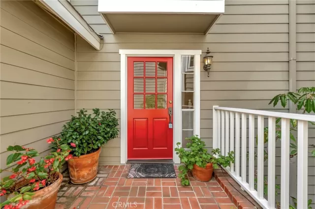 MLS: NP25044122 Condo For Sale