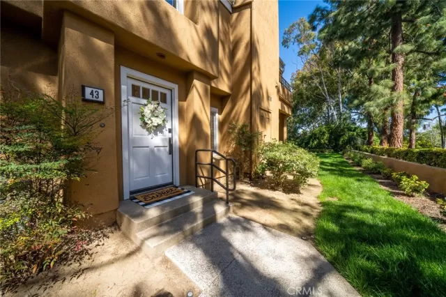 MLS: NP25049235 Condo For Sale