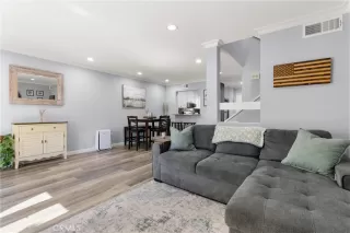 Photo #2: NP25063028 Listing 