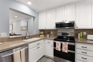 Photo #6: NP25063028 Listing 