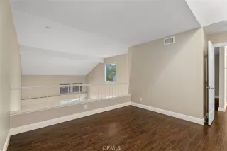 Photo #5: NP25070781 Listing 