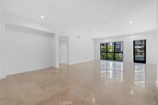 Photo #1: NP25071829 Listing