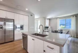 Photo #5: NP25075259 Listing