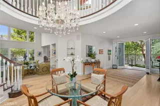 Photo #3: NP25080683 Listing 