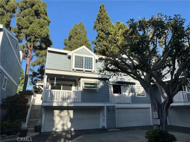 MLS: NP25085027 Condo For Sale