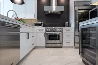 Photo #5: NP25086807 Listing 