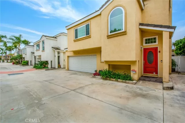 MLS: NP25087681 Condo For Sale