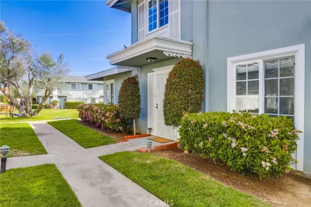 MLS: NP25090946 Condo For Sale