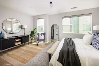 Photo #2: NP25094795 Listing