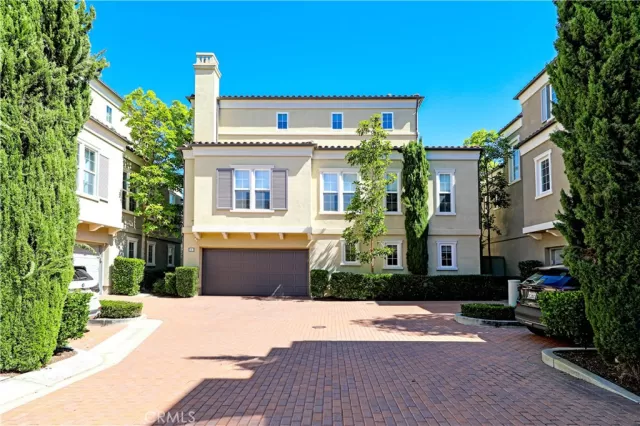 MLS: NP25101100 Condo For Sale