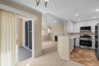 Photo #6: NP25103824 Listing 