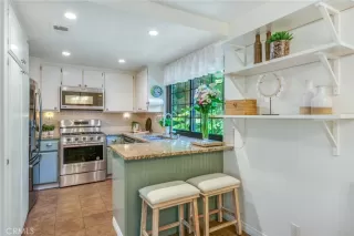 Photo #5: NP25104809 Listing