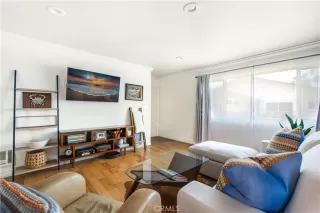 Photo #3: NP25106134 Listing