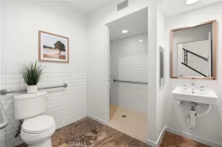 Photo #4: NP25111319 Listing 