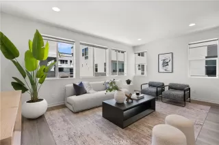 Photo #5: NP25111319 Listing 