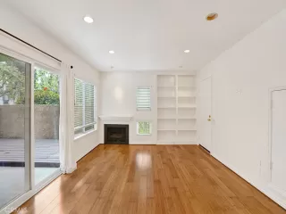 Photo #2: NP25121203 Listing 