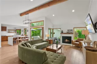 More Details about MLS # NP25126840 : 116 E YALE LOOP 9