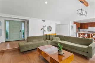 Photo #5: NP25126840 Listing 