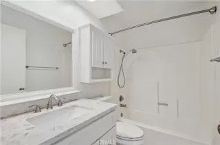 Photo #6: NP25128417 Listing 