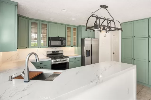 MLS: NP25136231 Condo For Sale