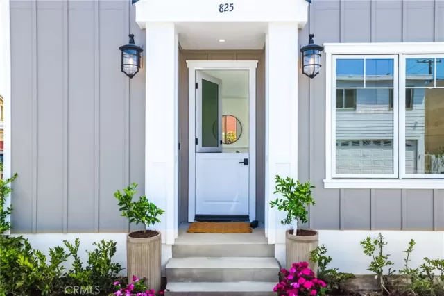 MLS: NP25142792 Condo For Sale