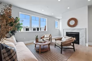 Photo #2: NP25142809 Listing