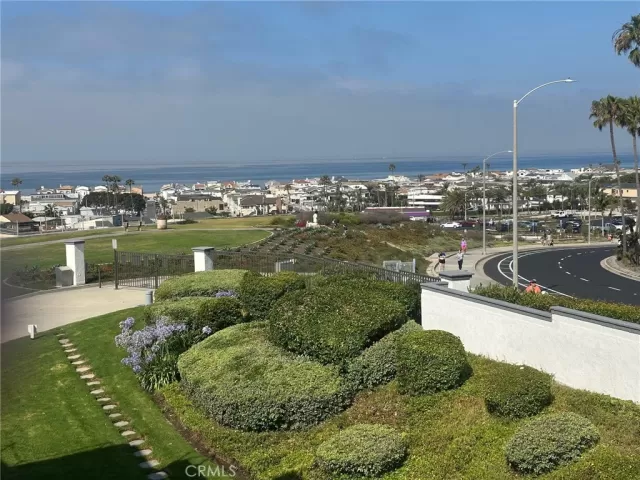 MLS: NP25146621 Condo For Sale