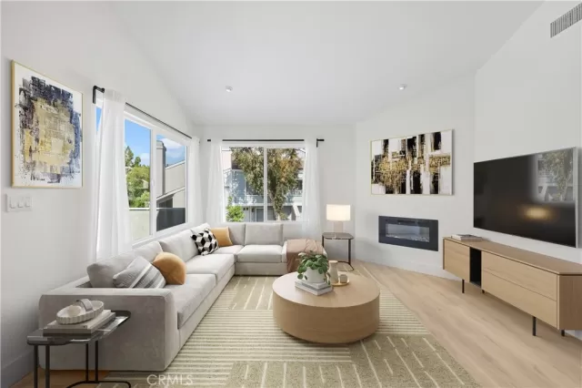 MLS: NP25148745 Condo For Sale