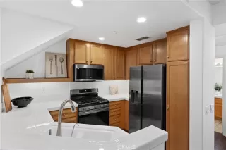 Photo #5: NP25154961 Listing