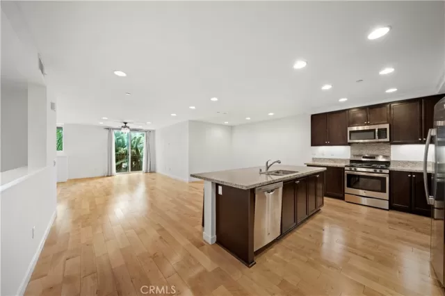 MLS: NP25156042 Condo For Sale