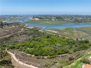 Photo #3: NP25160456 Listing 