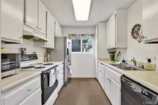 Photo #5: NP25178238 Listing 