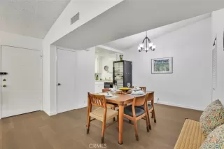 Photo #6: NP25178238 Listing 