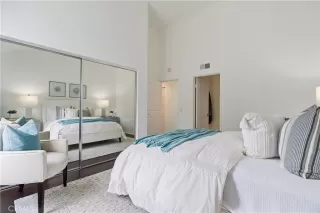 Photo #6: NP25188122 Listing