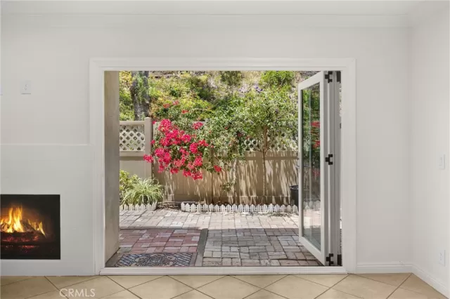 MLS: NP25188196 Condo For Sale