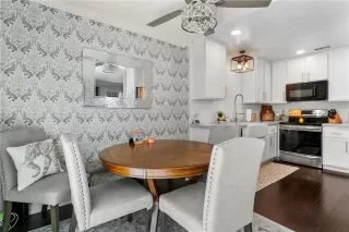 Photo #6: NP25216880 Listing