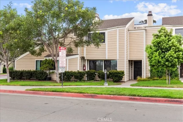 MLS: NP25222893 Condo For Sale