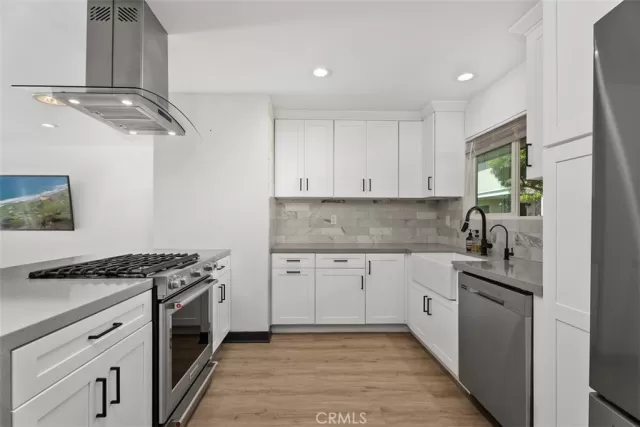 MLS: NP25223586 Condo For Sale