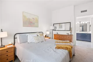 Photo #5: NP25224320 Listing 