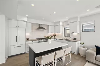 Photo #3: NP25234570 Listing 