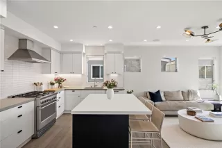 Photo #5: NP25234570 Listing 