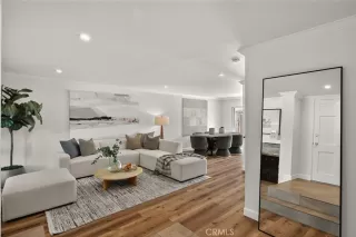 Photo #2: NP25235833 Listing 