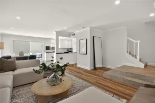 Photo #5: NP25235833 Listing 