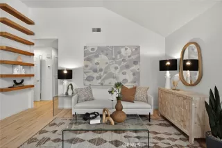 Photo #1: NP25236836 Listing