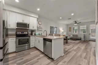 Photo #2: NP25237183 Listing