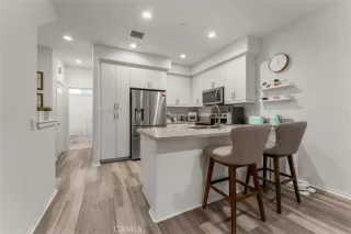 Photo #4: NP25237183 Listing