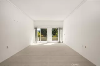 Photo #5: NP25242179 Listing