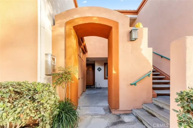 MLS: NP25252602 Condo For Sale