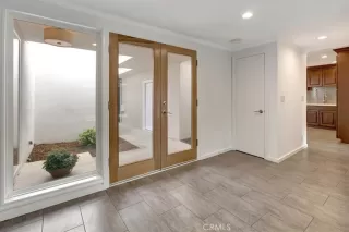 Photo #2: NP25260704 Listing 